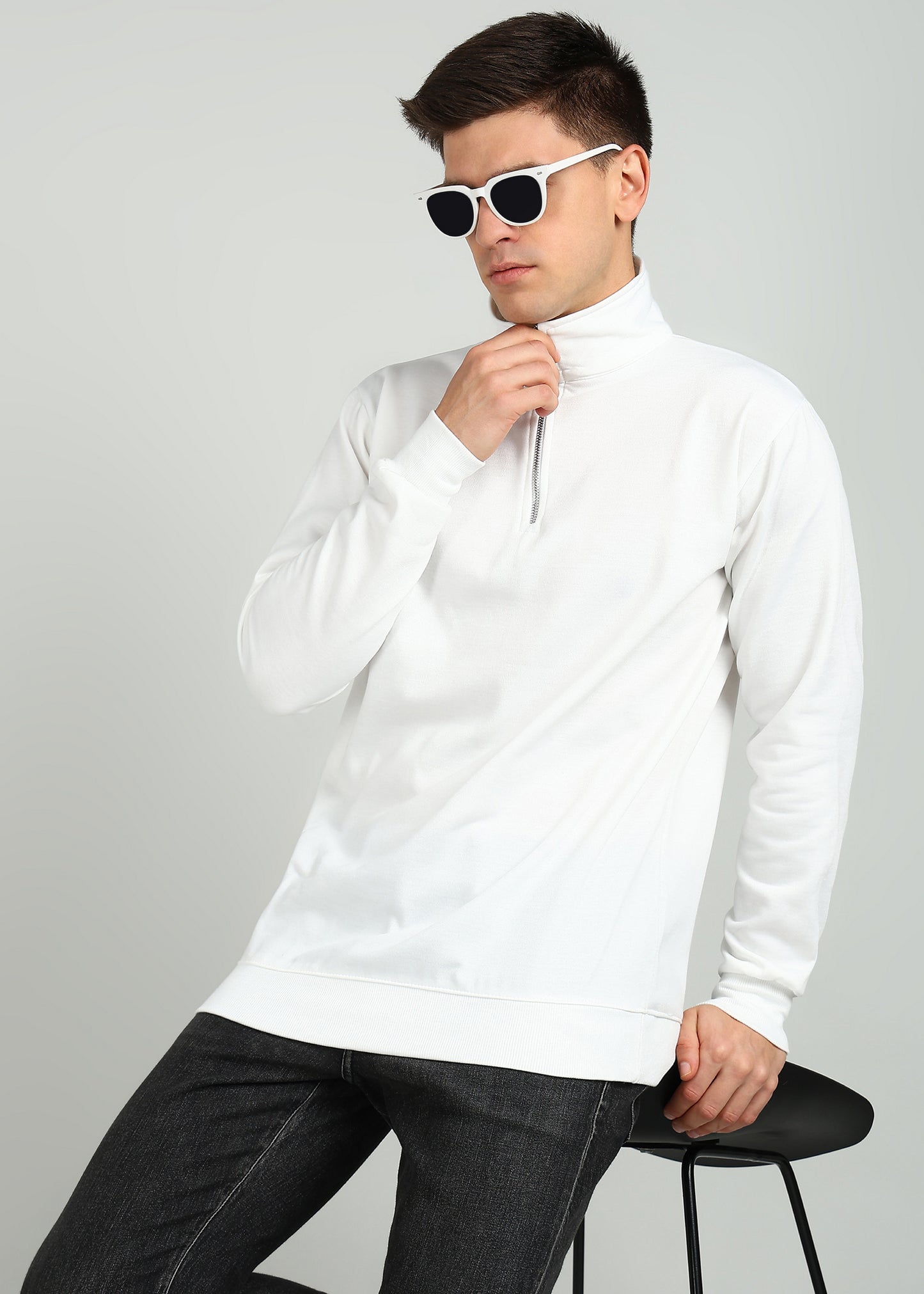 OLD MONEY ZIPPER Sweatshirt | CLEAR WHITE | Regular Fit