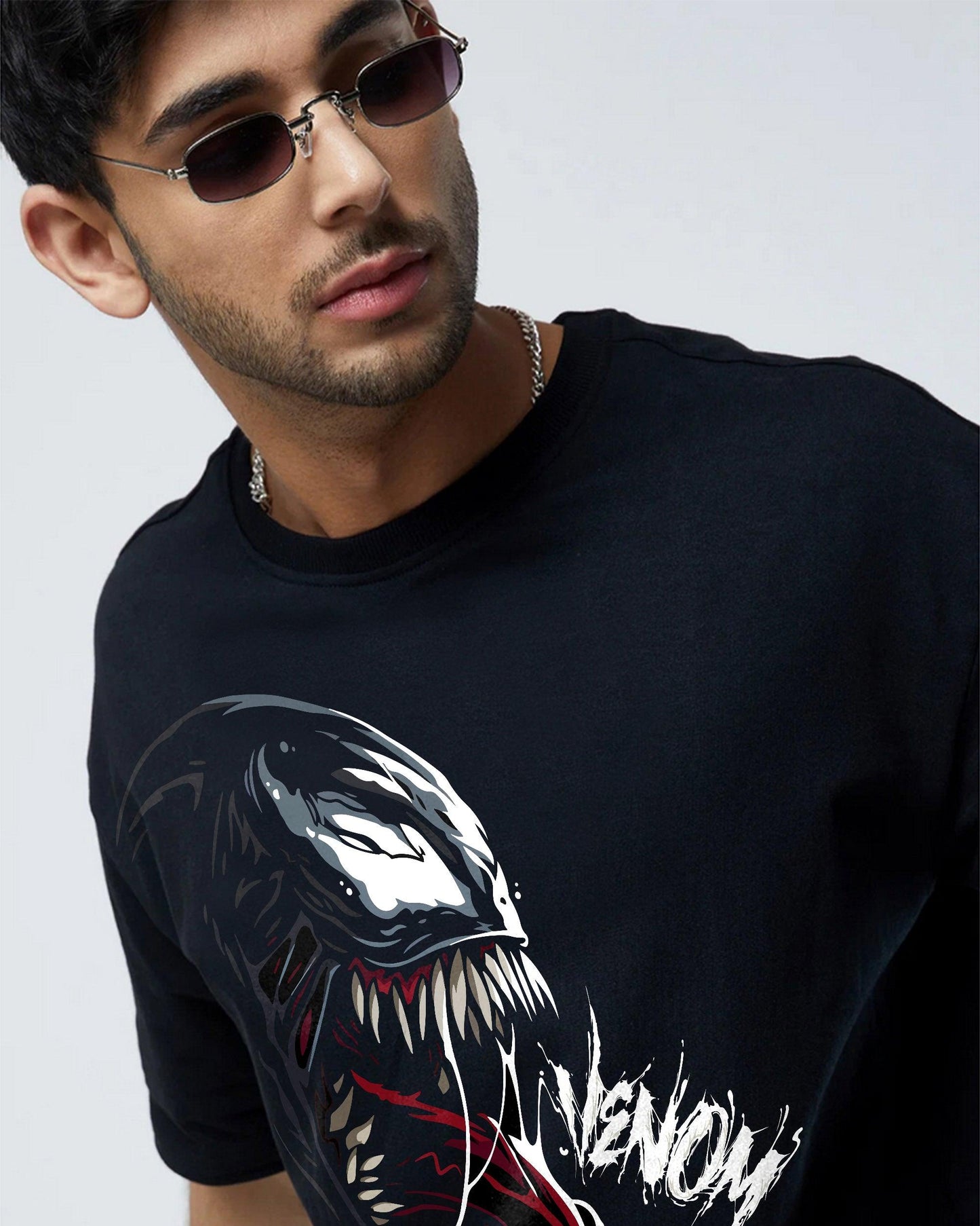 VENOM BITE BLACK OVERSIZED T-SHIRT